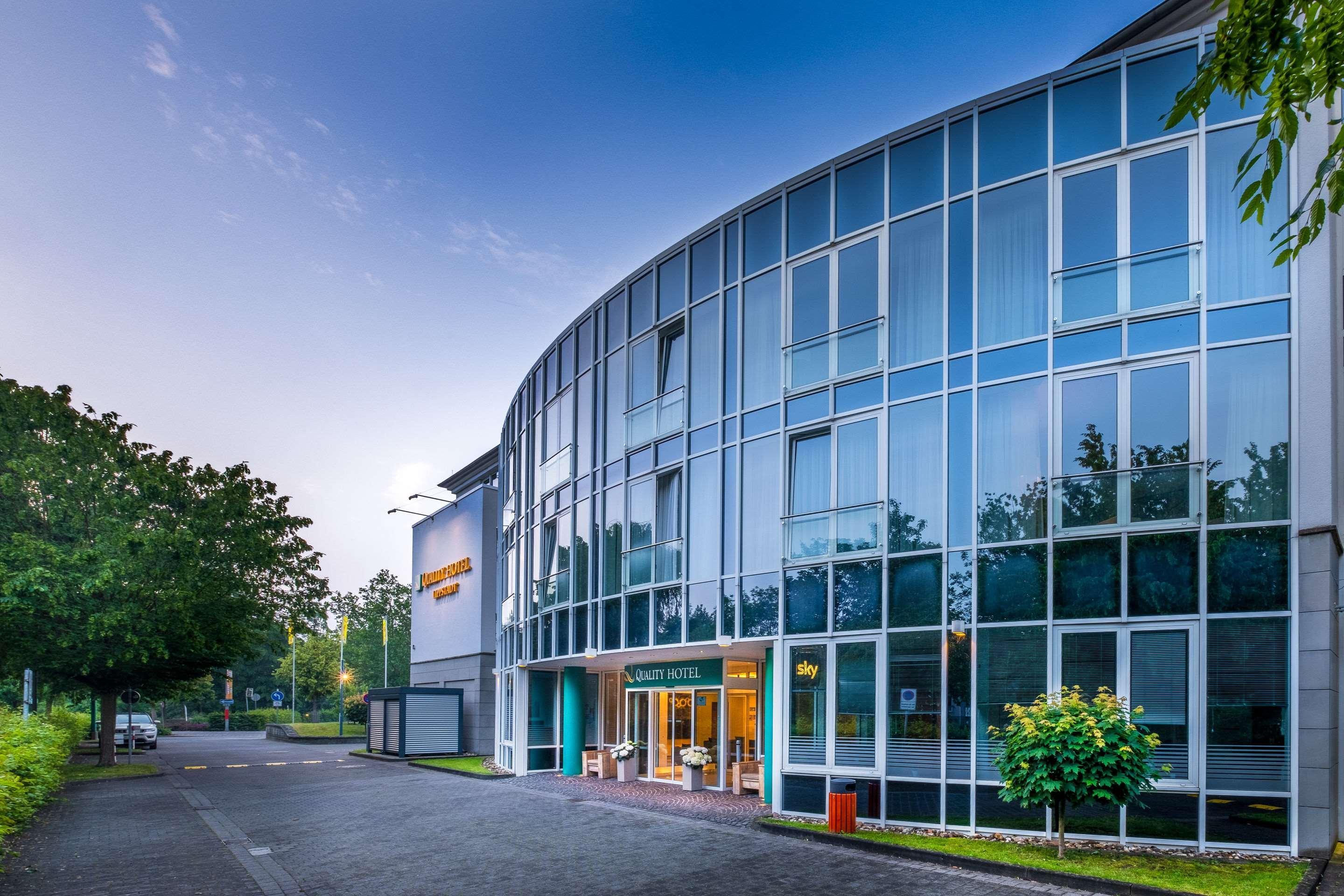 Quality Hotel Lippstadt Bagian luar foto