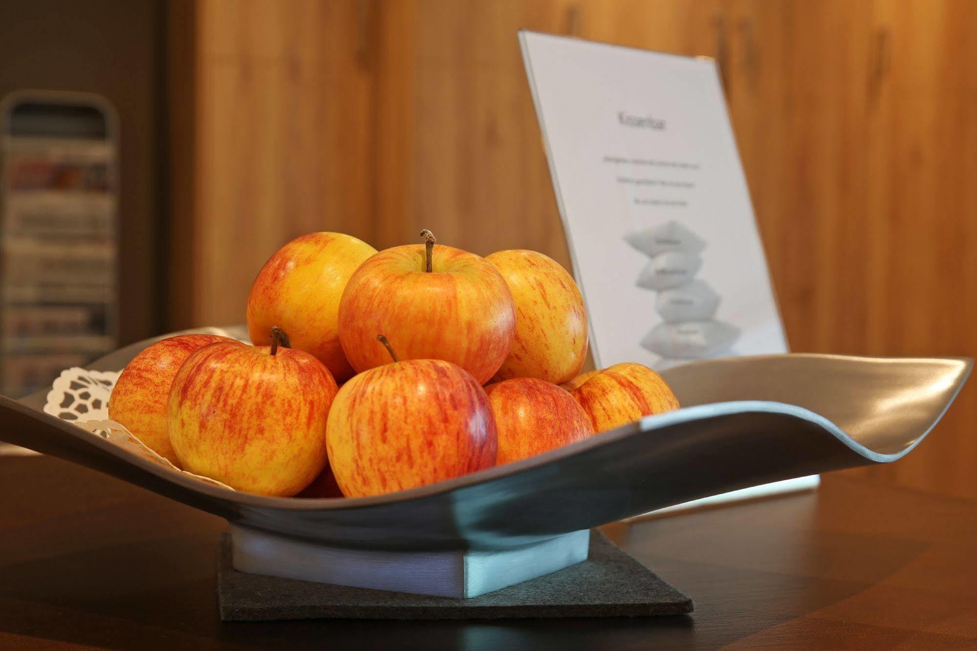 Quality Hotel Lippstadt Bagian luar foto